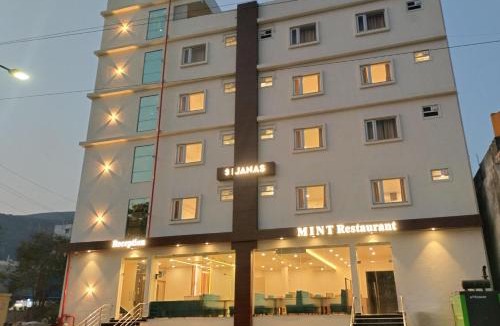Tirupati Hotel | Hotel JANAS