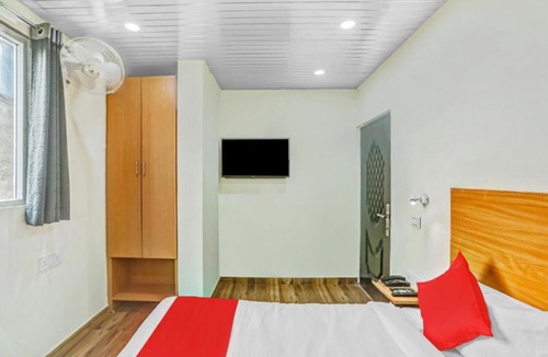 New Delhi Hotel | Hotel Jeet Palace Near Laxmi Nagar Metro Station
