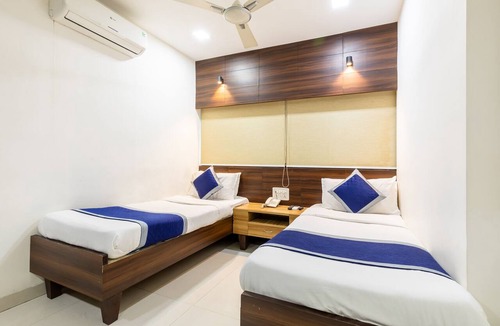 South Tukoganj Hotel | HOTEL KALINGA