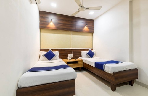 South Tukoganj Hotel | HOTEL KALINGA