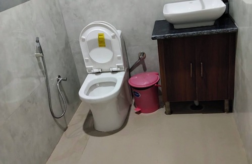 Tehri Hotel | HOTEL KAMAL RESIDENCY BY UK SEASON