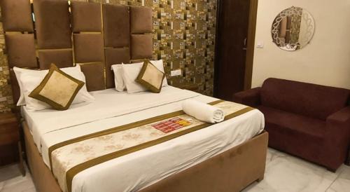Kaushambi Hotel | Hotel Kaushambhi Grand 2 Min Walk From Kaushambhi Metro Station