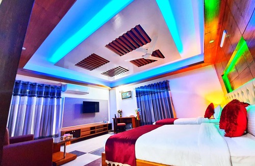 Latachapli Hotel | Hotel Khan Palace