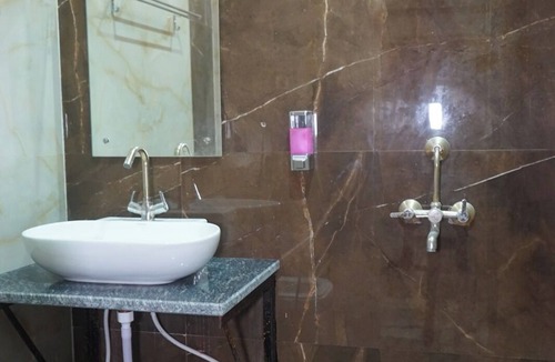 Aligarh Hotel | Hotel Konaaz Inn