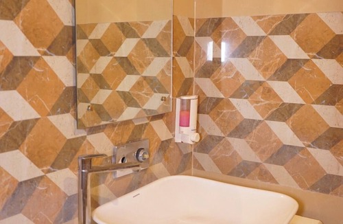 Aligarh Hotel | Hotel Konaaz Inn
