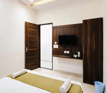 Amritsar Hotel | Hotel KR Near Golden Temple