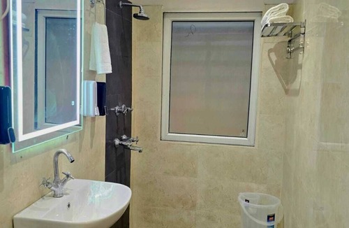 Haldwani Hotel | Hotel Kutumb Vatika