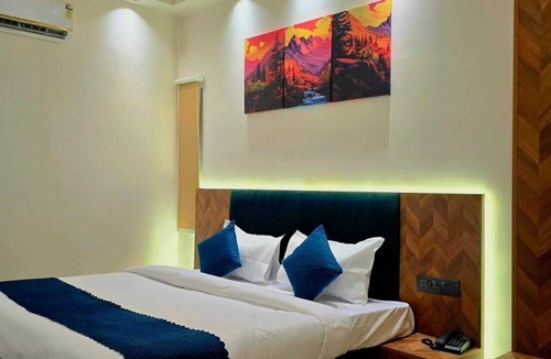 Haldwani Hotel | Hotel Kutumb Vatika