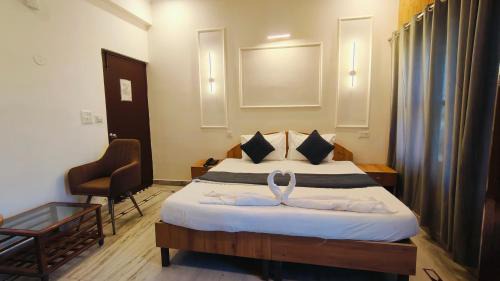 Dehradun Hotel | Hotel Laxmi Palace Near ISBT Dehradun
