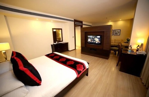 Jalandhar Hotel | Hotel M1