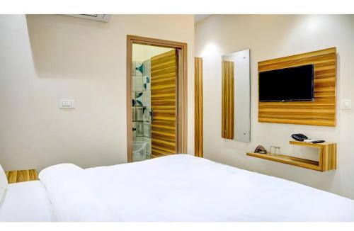 Zirakpur Hotel | Hotel Maahi