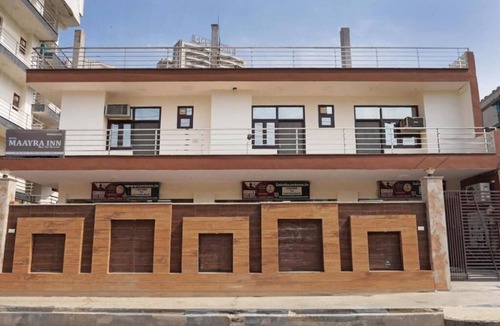 Sector 70 Hotel | Hotel maayra inn