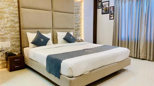 Pithampur Hotel | Hotel Madhur Pithampur