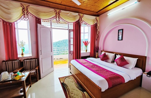 Kandaghat Hotel | Hotel Madhuvan