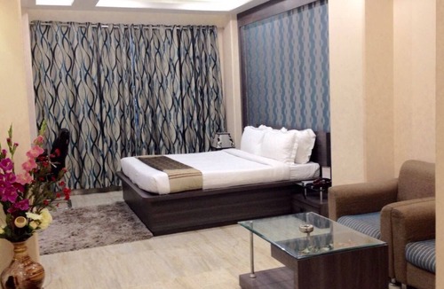Kakarmatha Hotel | Hotel Madhuvan Palace