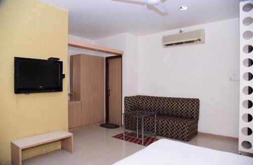 Haldwani Hotel | Hotel Maharani