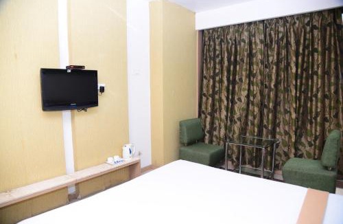 Haldwani Hotel | Hotel Maharani
