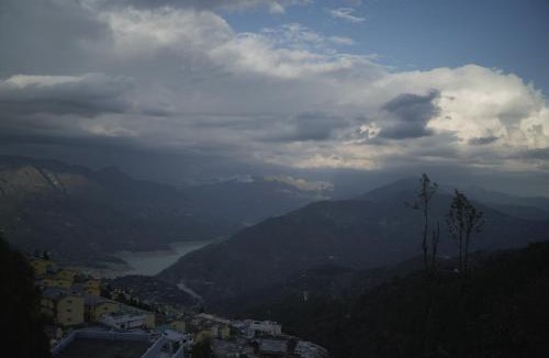 Tehri Hotel | Hotel Maheshwari Tehri