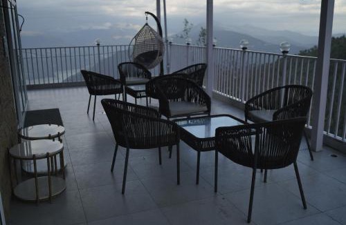 Tehri Hotel | Hotel Maheshwari Tehri