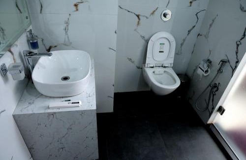 Khatima Hotel | Hotel Maurya Greens