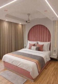 Chinar Park Hotel | Hotel Meera International