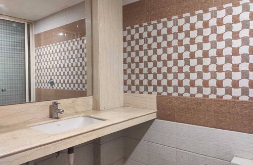 Aligarh Hotel | Hotel Melrose Inn