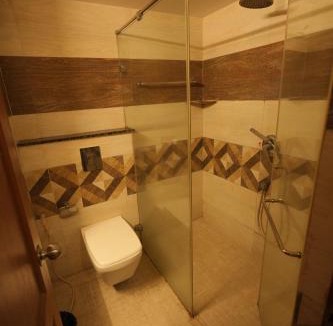 Palayankottai Hotel | Hotel Meridian Inn
