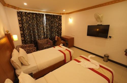 Palayankottai Hotel | Hotel Meridian Inn