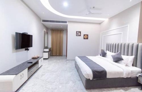 Nawanshahr Hotel | Hotel Miracle Resort