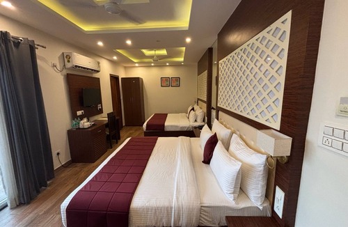 Dehradun Hotel | Hotel MJ Ghai Residency