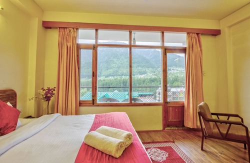 Aleo Bed & Breakfast | Hotel Monarch Residency Manali