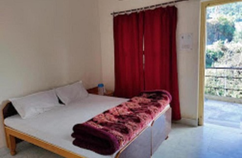 Guptkashi Bed & Breakfast | Hotel Mount Hills by StayApart