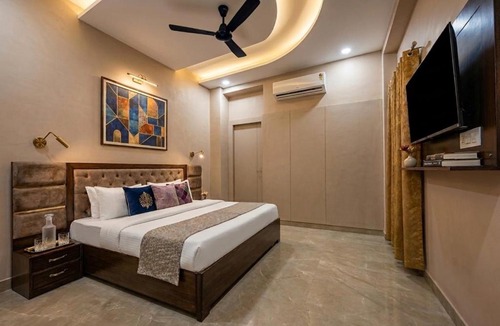 Kishangarh House | Hotel Mounten View Near PEC & PGI