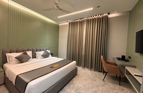 Pithampur Hotel | Hotel Mumbai House Pithampur