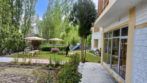 Nubra Valley Bed & Breakfast | Hotel Namgyal Villa