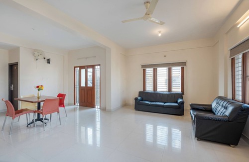 Bengaluru Hotel | HOTEL NDS COMFORTS