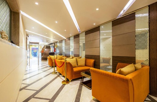 Paharganj Hotel | Hotel Neu Villa, City Centre - 5 Minute from Connaught Place & NDLS Station