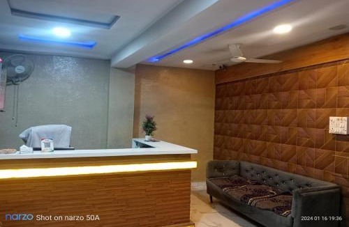 Vastrapur Hotel | Hotel New Lake View