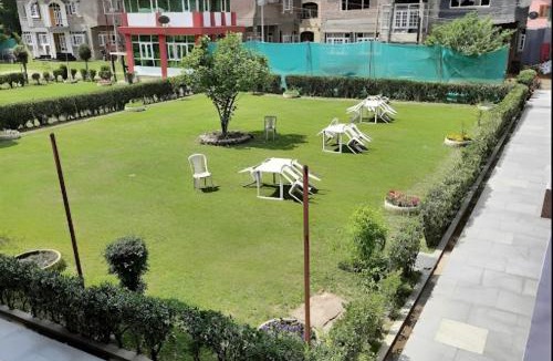 Srinagar Hotel | Hotel New Sahil - Srinagar