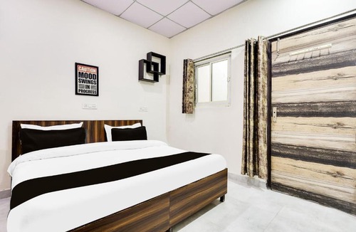 Kamla Nagar Hotel | Hotel O 83167 Golden Key Inn