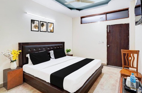 Noida Hotel | Hotel O Ashoka Inn Hotel Near Botanical Garden
