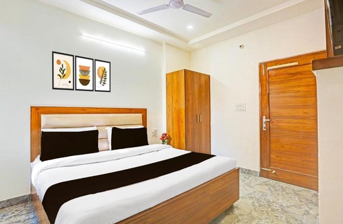 Sector 45 Hotel | Hotel O by OYO Sector 45 Formerly Manyavar