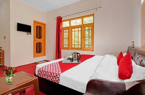Srinagar Hotel | Hotel O Green Resort