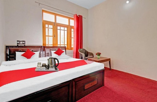 Srinagar Hotel | Hotel O Green Resort