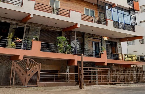 Narasapura House | Hotel O Madavara Metro Station