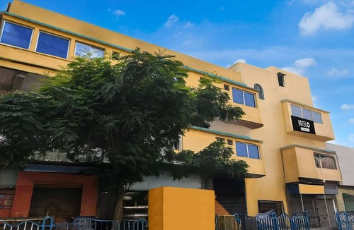 Madhyamgram House | Hotel O Madhyamgram Railway Junction