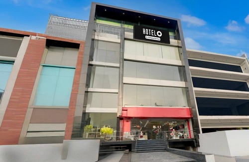 Gorakhpur House | Hotel O Medical College Basaratpur