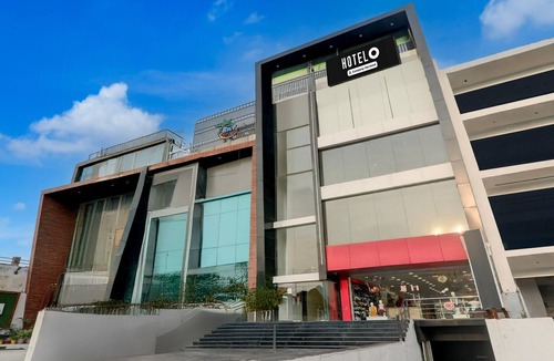 Gorakhpur House | Hotel O Medical College Basaratpur