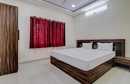 Dhar Hotel | HOTEL O MIDWAY TREAT DHAR