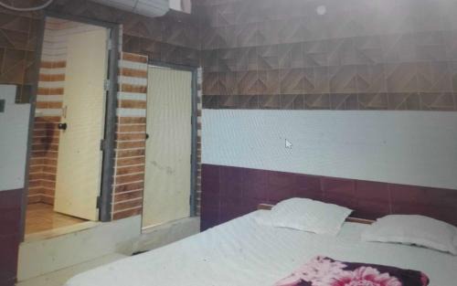 Deoria Hotel | Hotel O Royal Grand